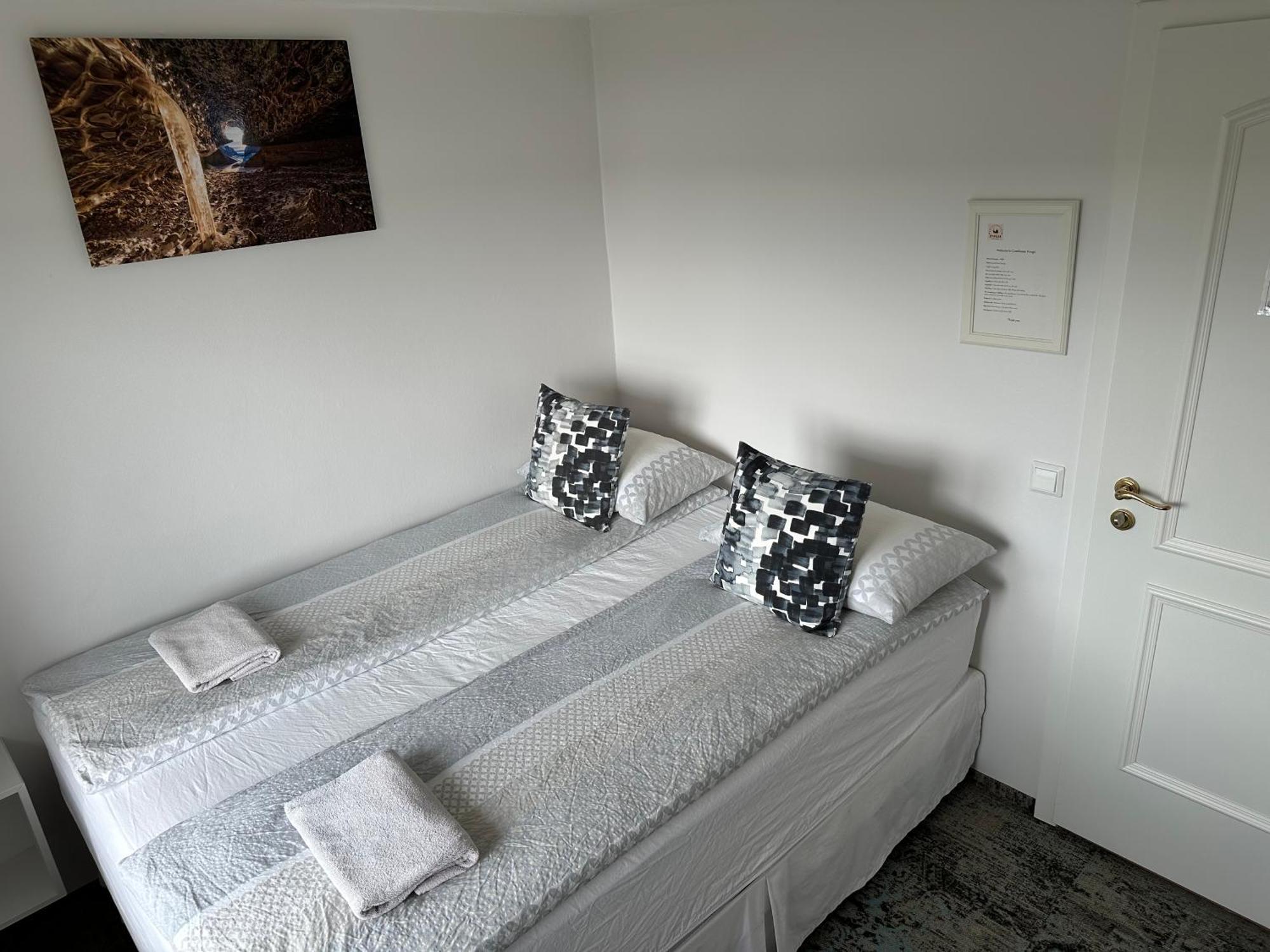 Guesthouse Dyngja Hofn Bagian luar foto